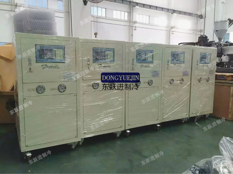 小型冰水機(jī)生產(chǎn)廠家 小型冰水機(jī)生產(chǎn)廠家